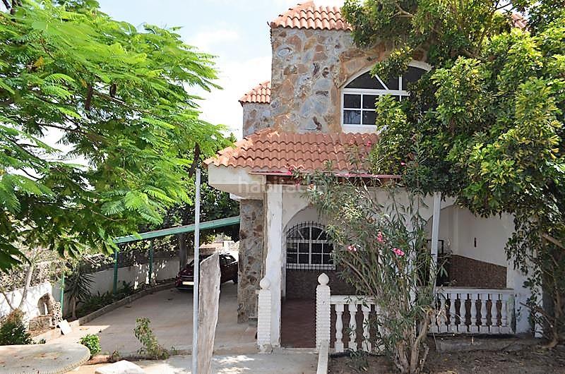 Foto 64433a94-0a45-4b80-ab42-216b96873e10. Chalet avec parking dans El Salobre San Bartolomé de Tirajana