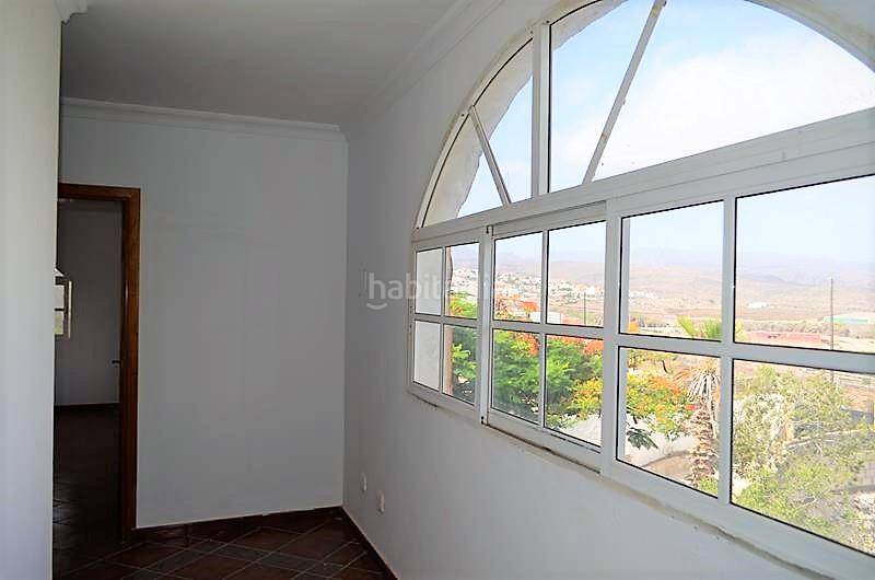 Foto 7477fb92-8528-44f0-aa62-e6936a0e9c72. Chalet avec parking dans El Salobre San Bartolomé de Tirajana