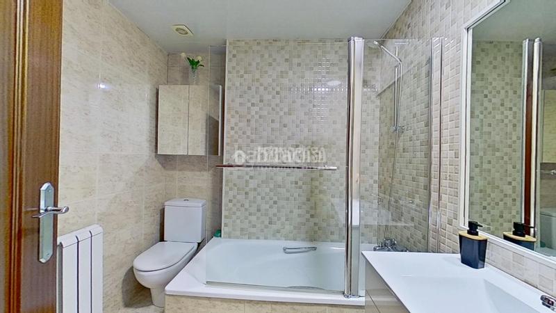 Foto 5aa5c8e2-4d09-4644-bcae-84a470b1e259. Piso  en venta en Valldaura-Carretera de Cardona Manresa