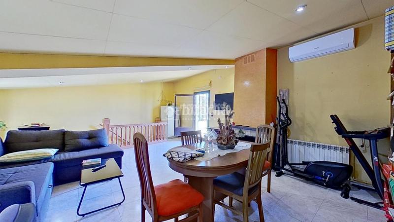 Foto a8fed729-8794-47ea-af71-e8dd03f18536. Piso  en venta en Artés