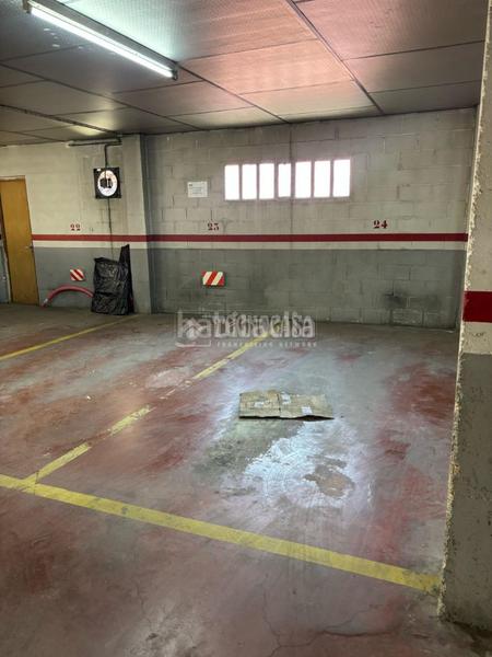 Foto dbd45b07-76cf-4a63-a184-a810036e6c40. Aparcament cotxe a bases de Manresa - carretera de santpedor Manresa