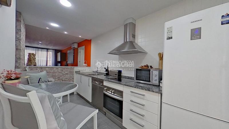 Foto 8344f518-e921-41b6-94d2-f4ad0fbe4a3a. Piso  en venta en Valldaura-Carretera de Cardona Manresa