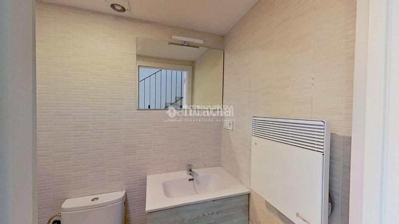 Foto 6a7a9e2b-9617-4dfb-b9cb-c42d1b69f0b8. Piso  en venta en bases de Manresa - carretera de santpedor Manresa