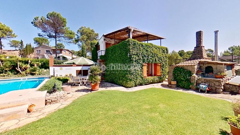 Foto 4e6ddebd-61b7-4f54-839c-c64ea2a598b3. Casa amb calefacció aparcament a Castellnou de Bages