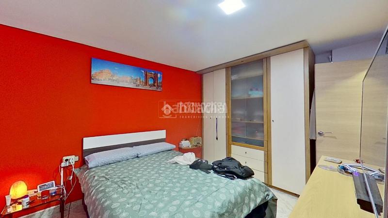 Foto afe34b84-6b8c-4124-94ce-6602d47425c8. Piso  en venta en Plaça Catalunya Manresa