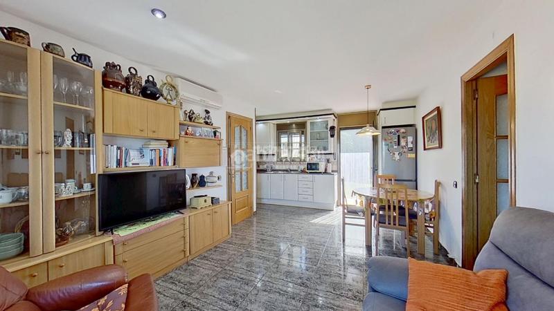 Foto 243c3662-8873-49a1-ae5f-8091f232cf60. Casa amb aparcament piscina a Calders