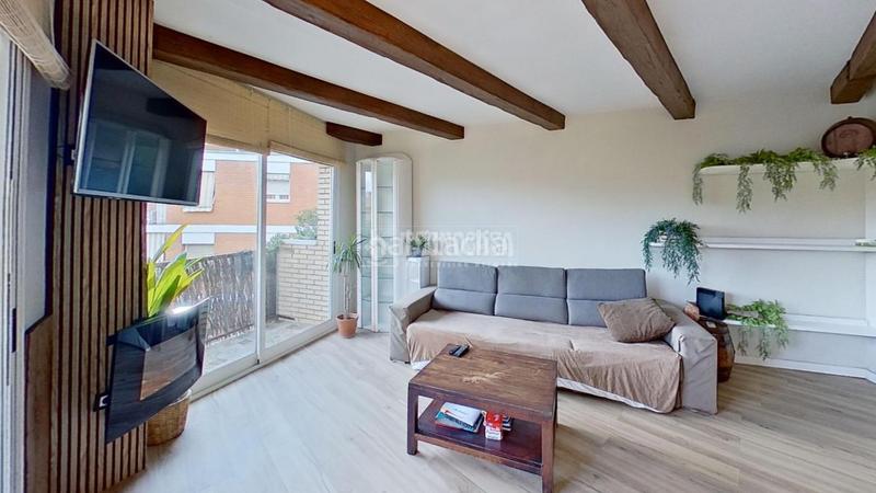 Foto 06b9c48b-d4ef-4556-89c9-c2ab87e6f8b7. Piso  en venta en Escodines Manresa