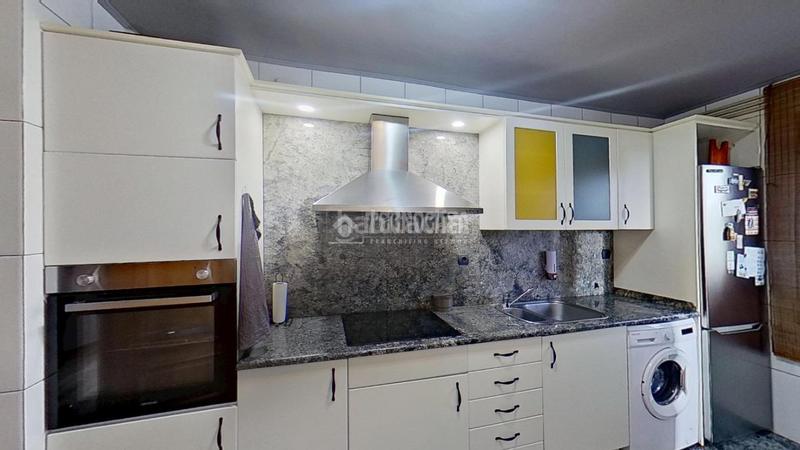 Foto 08b5b5d5-1ce8-448c-8c1b-152e2a5e64f8. Piso  en venta en Escodines Manresa