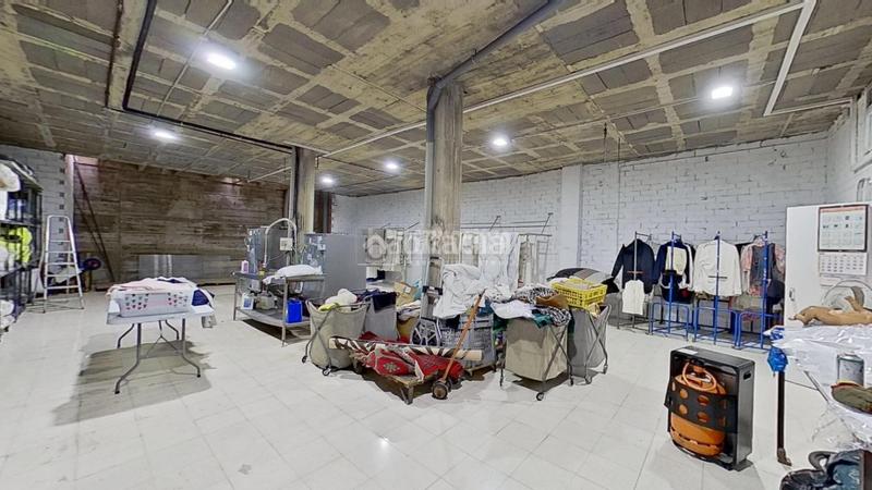 Foto 7555a556-ac1b-4d69-b77a-c31202134aa0. Local comercial tienda en venta en Font dels Capellans - Sagrada Familia Manresa