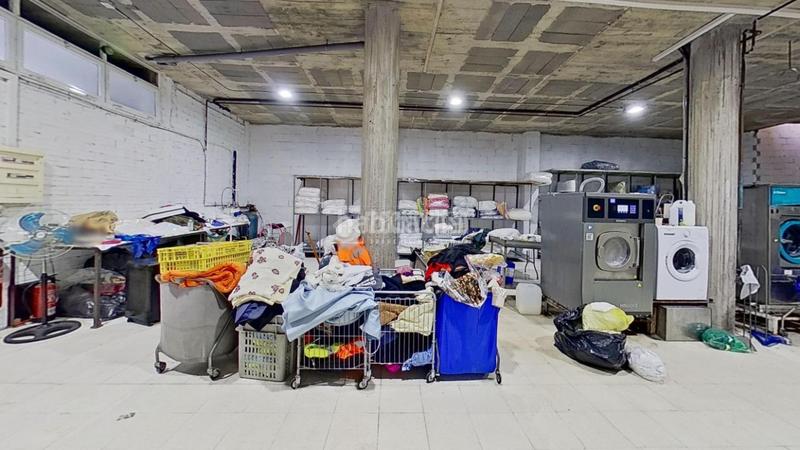 Foto 7c0d197a-10f5-4b11-a6bc-c527922c5111. Local comercial tienda en venta en Font dels Capellans - Sagrada Familia Manresa