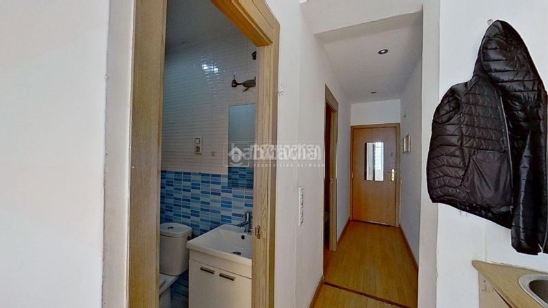 Foto 9fe7a145-fc03-4e01-a995-c9ccf49b46f9. Pis a Barri Antic Manresa