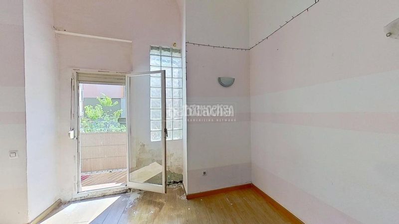 Foto ed543852-2c1e-4319-b338-bf90f0f849cb. Pis a Barri Antic Manresa