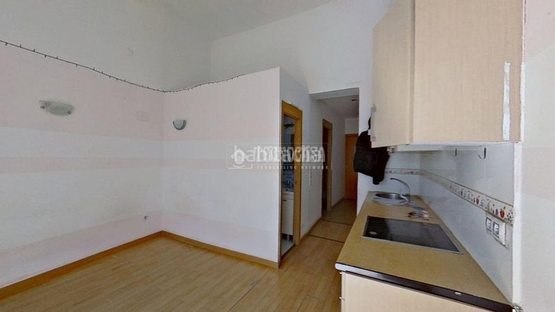 Foto f3008a9d-69bd-4e50-acb5-e69066ce8551. Pis a Barri Antic Manresa