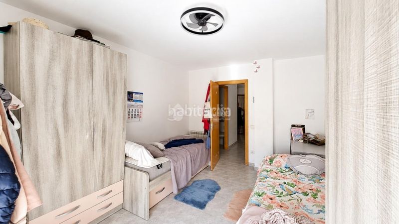 Foto 0a08c5e7-8da2-42ad-bc4e-dda9d2d5f22c. Dúplex a Manlleu