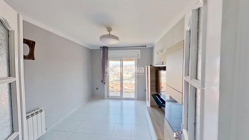 Foto b0c5db00-fe5e-4515-9f70-b8c081c0c893. Pis a Escodines Manresa