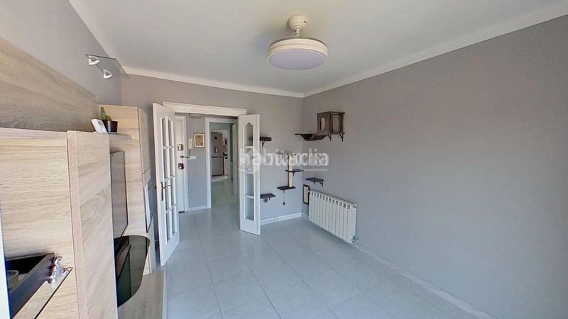 Foto dca7ce4e-a9da-4768-a03b-db3e86026089. Pis a Escodines Manresa