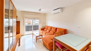 Pis a Estadi-Santa Anna. Piso en venta en vic