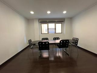 Business premise in Plaza Castelar - Mercado Central