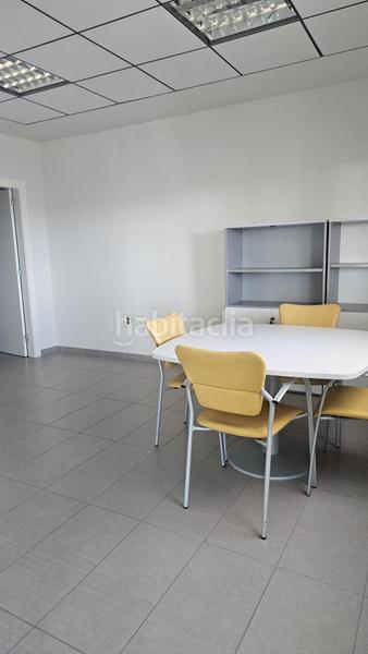 Foto 45df4089-5645-49cc-89b6-c5aabf5b8237. Location bureau avec chauffage parking dans Torrellano Elche / Elx