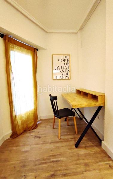 Foto 7d7ef4fa-d187-4b8a-bb3a-0b3ce6e2c6d2. Rent flat with heating in Reina Victoria - Miguel Hernández Elche / Elx