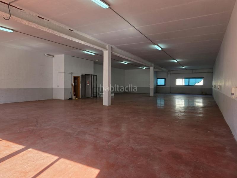 Foto 2249a83d-88cf-4eb9-81ee-c5e0ea0aa411. Rent industrial building in El Toscar Elche / Elx