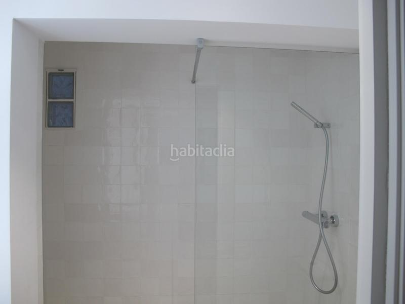 Foto bfa75382-3b5a-44b3-bde9-58c9e22dcf08. Alquiler piso viviendas en alquiler en playa lisa en Santa Pola