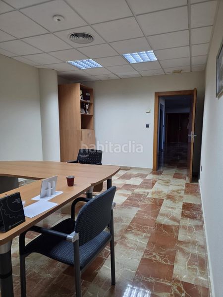 Foto 620a2406-350f-4e25-be2d-36b3e4344f49. Miete büro in Torrellano Elche / Elx