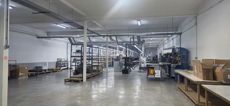 Foto ab67cd37-6b9c-439e-bc1e-13e43bde6668. Location bâtiment à usage industriel dans Pedanías Este Aspe