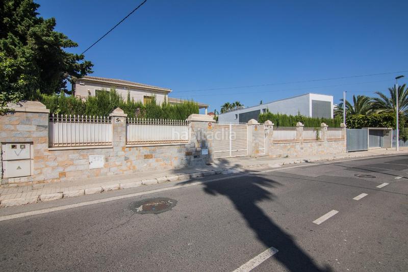 Foto 0853f46b-a272-4e7d-9a85-5e8b33b16286. Xalet amb aparcament piscina a Ciutat Jardí - Torreta Verdí Elche / Elx