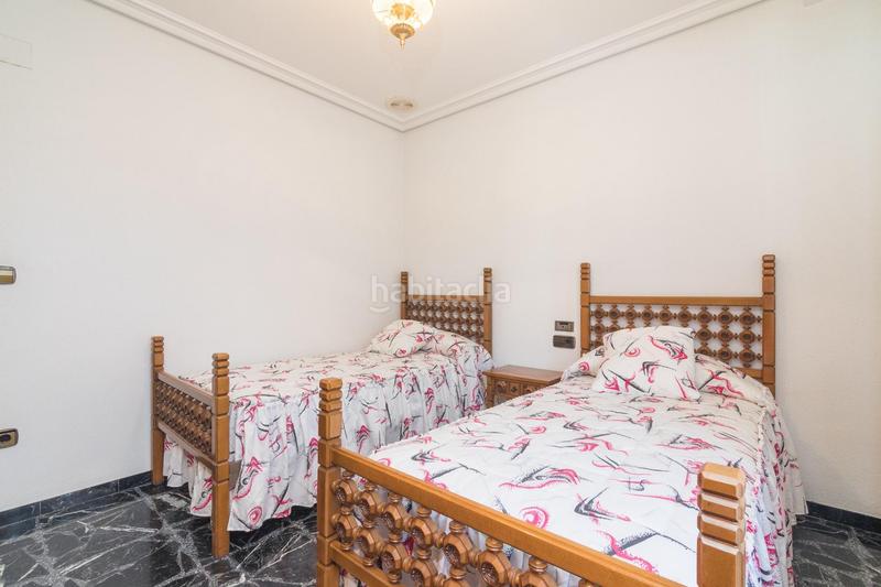 Foto 3c703706-b416-454b-bd2d-dfba36d10489. Xalet amb aparcament piscina a Ciutat Jardí - Torreta Verdí Elche / Elx