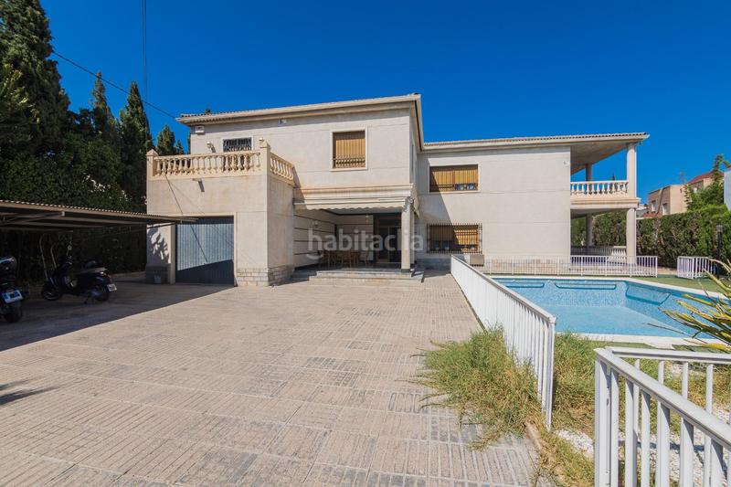 Foto a77bda84-d06f-41a4-a1fb-08fc3903be04. Xalet amb aparcament piscina a Ciutat Jardí - Torreta Verdí Elche / Elx