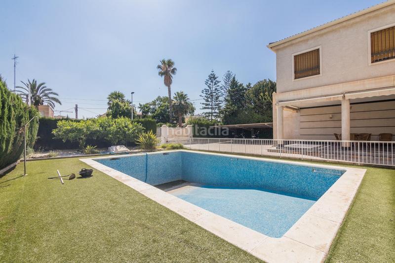 Foto c01d3c32-df90-49c6-a4af-f6681d4cfe22. Xalet amb aparcament piscina a Ciutat Jardí - Torreta Verdí Elche / Elx