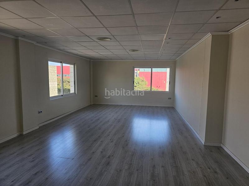 Foto afec9c5a-efb3-47d0-85e4-a55eb51add12. Rent office space in Torrellano Elche / Elx
