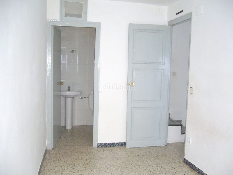 Foto 48ac099a-5db0-4619-acd4-86f91c776d4c. Casa adossada a Alloza