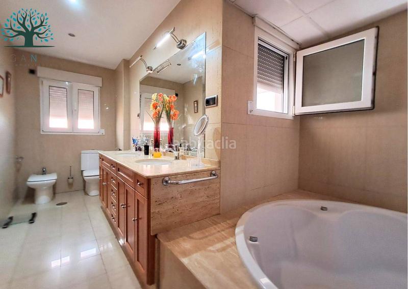 Foto 730bbd0f-bfd8-4d47-b46c-2d32117c84af. Chalet with parking in Mazarrón casco urbano Mazarrón