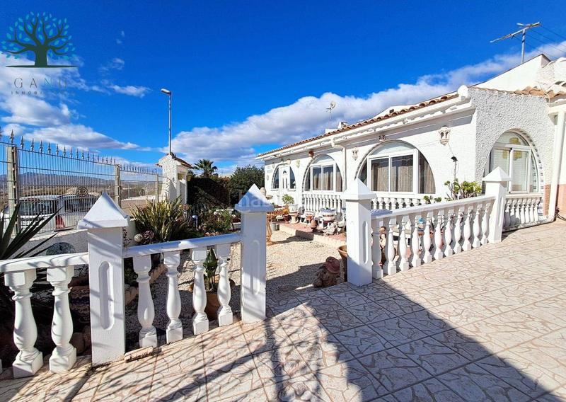 Foto 96029052-4bca-4ddb-b55d-79e03bb9cd2d. Chalet avec parking dans Mazarrón casco urbano Mazarrón