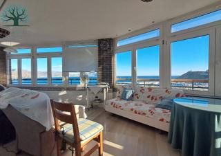 Piso  Calle cartagena. Espectacular piso con vistas al mar