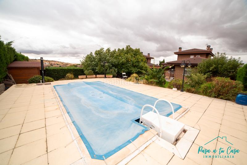 Foto 2957ba5f-a560-4e70-be06-ecfc3c7f7fe2. Chalet precioso chalet unifamiliar en venta en el casar – urbanización los arenales en Casar (El)