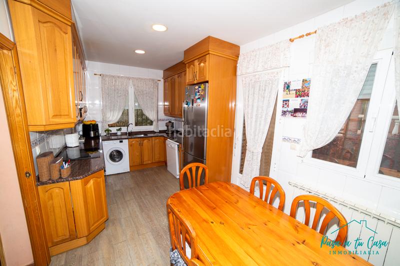 Foto 2ccb1d5c-a39d-443c-8e33-3ffe903b82bb. Chalet precioso chalet unifamiliar en venta en el casar – urbanización los arenales en Casar (El)