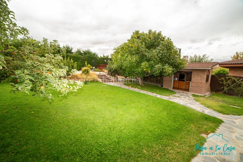 Foto 61548de0-b2a3-45ab-8c99-900d218292f2. Chalet precioso chalet unifamiliar en venta en el casar – urbanización los arenales en Casar (El)