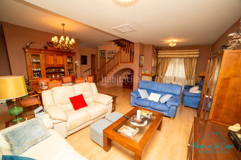 Foto e32956a8-9f68-4c5e-83ca-2eb95e82a6bb. Chalet precioso chalet unifamiliar en venta en el casar – urbanización los arenales en Casar (El)