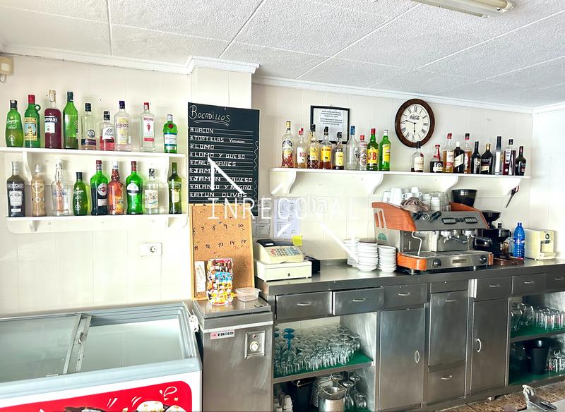 Foto 3a103dd9-a081-4891-ae86-0cd201e2e46a. Business premise in Mareny de Barraquetes Sueca