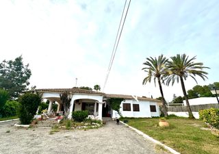 Casa  Carrer 204. Exclusiva oportunidad en la canyada, valencia: parcela única con