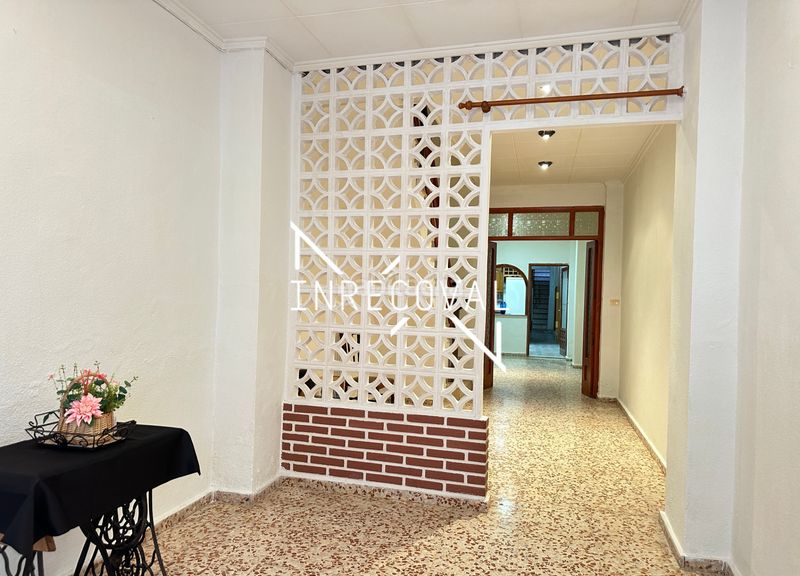 Foto d26dcd3b-23a9-4ed0-b806-cd558e35c38d. Casa aparellada a Sueca Sueca