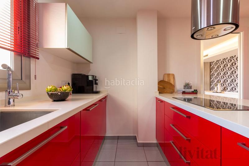 Foto cebabf5e-b191-44e9-8437-bd5a42ac0d83. Piso en carrer arquimedes ático en el centro en Ca n'Aurell Terrassa
