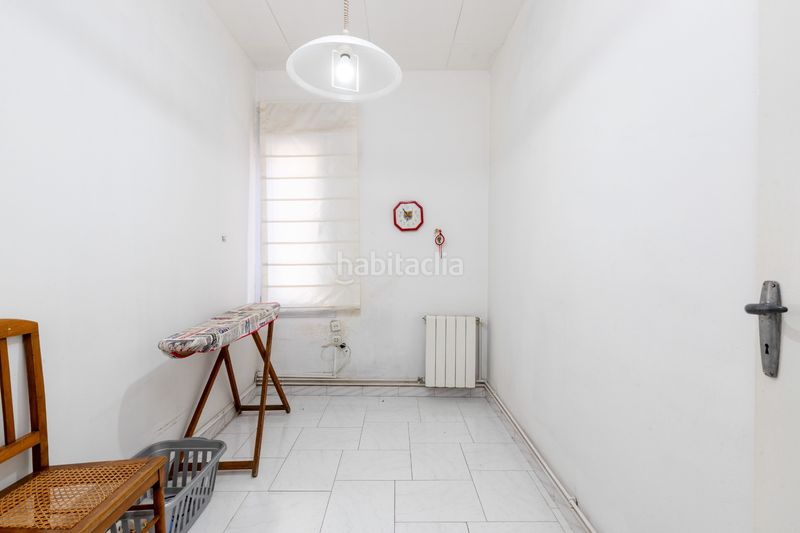 Foto ff4ec7ee-7661-4d36-be4e-7f0c084fa355. Casa amb calefacció a Barri del Centre Terrassa