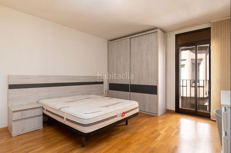 Foto e0f506c6-07a0-44c1-99c3-c242c20ce13d. Casa amb calefacció aparcament a Barri del Centre Terrassa