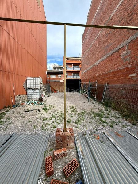 Foto 205145e6-5594-4134-8f0a-d649a64fa0a7. Terreny residencial a Poble Nou Terrassa