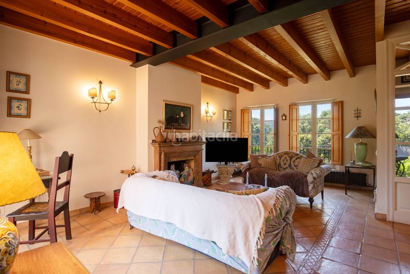 Foto edbb7935-ce2d-4dcb-8b9e-136d8b327936. Casa amb piscina a Matadepera