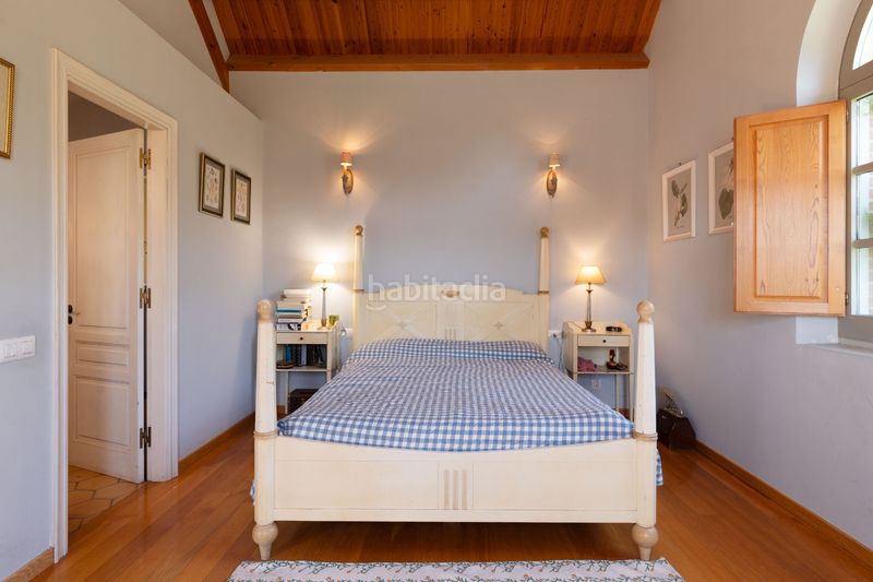 Foto ee9aeb55-d398-400a-9245-c903bff7d150. Casa amb piscina a Matadepera
